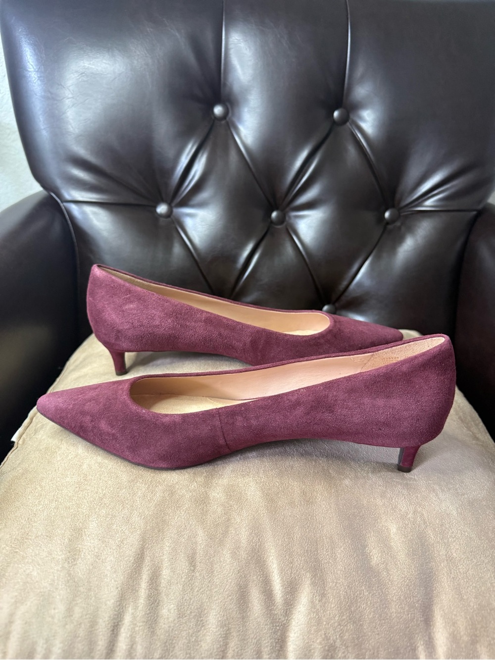 Cole Haan Go-To Jocelyn Suede Pumps Black Garnet 10 - Like New